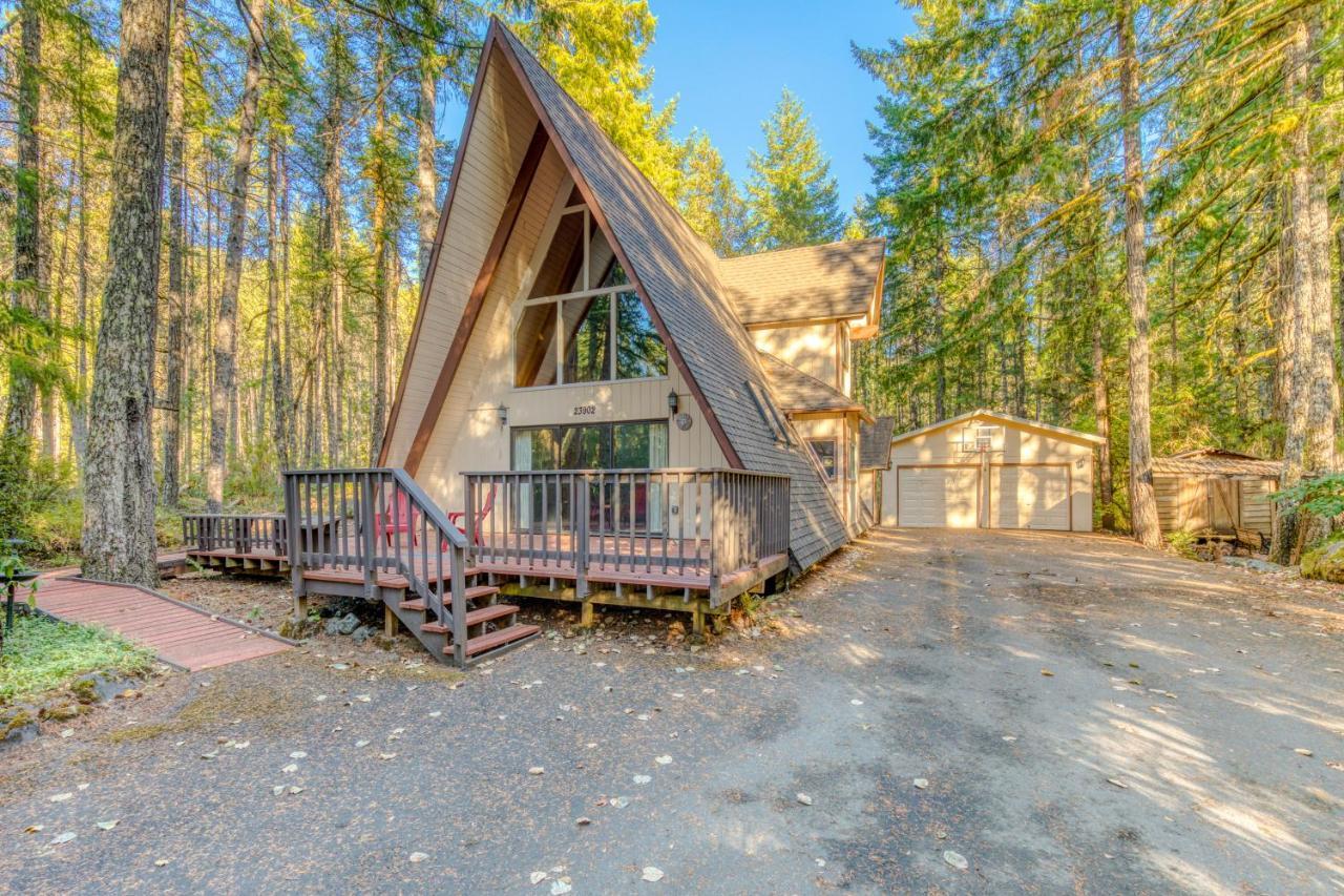 Villa Stone'S Throw Welches Exterior foto
