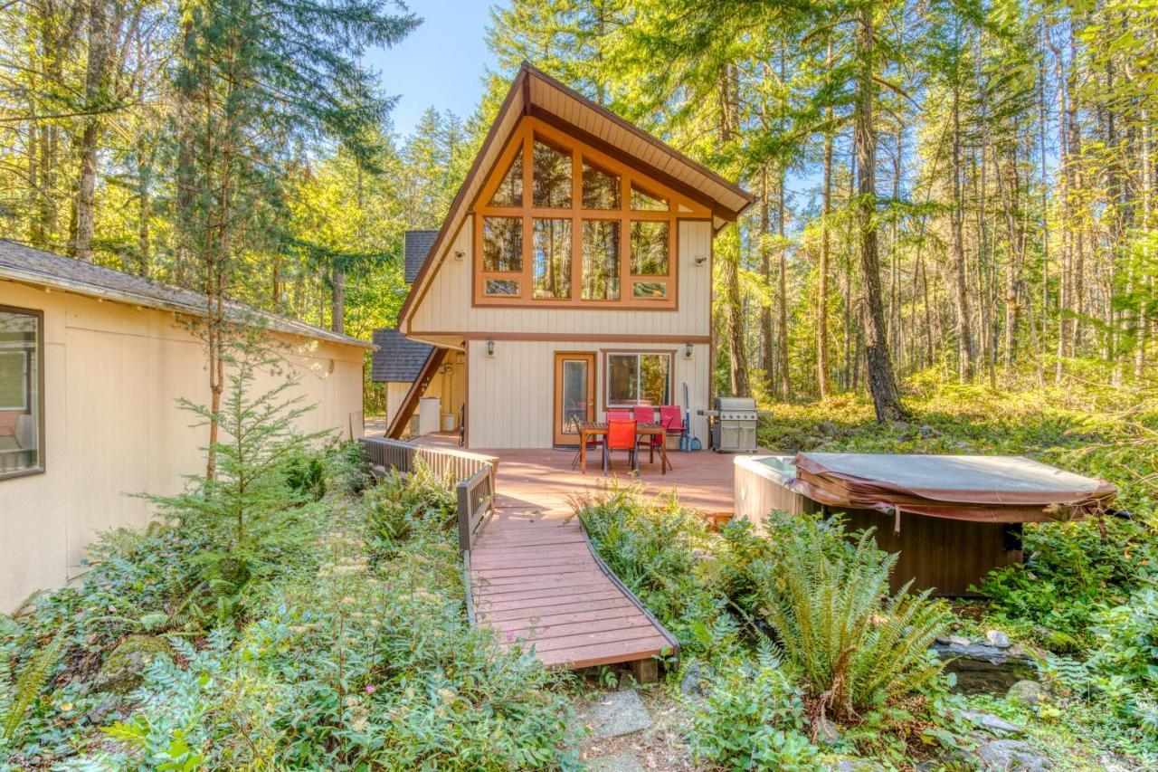 Villa Stone'S Throw Welches Exterior foto